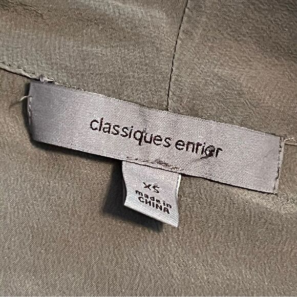 Gray 100% Silk Sleeveless Top Split Neck And Tie Size XS Classiques Entiere - Picture 7 of 8